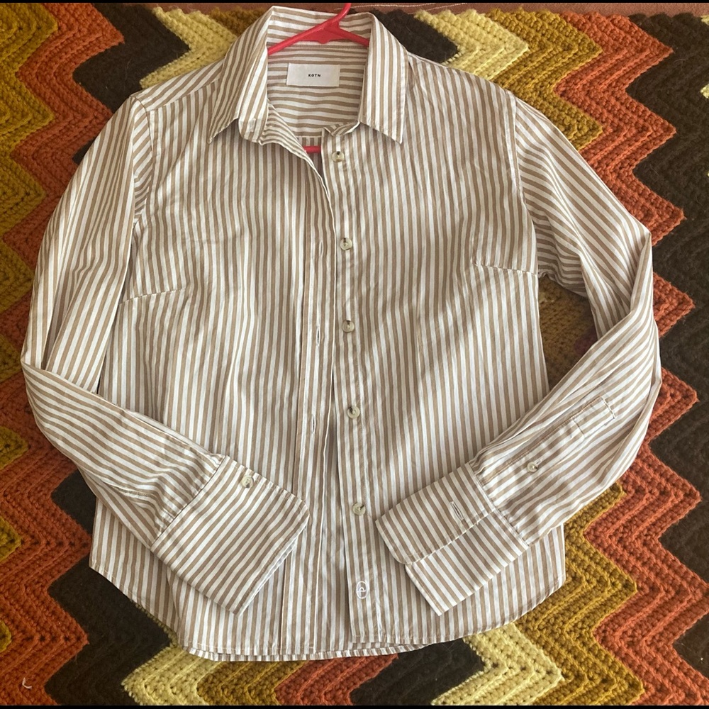Size 4 KOTN button down